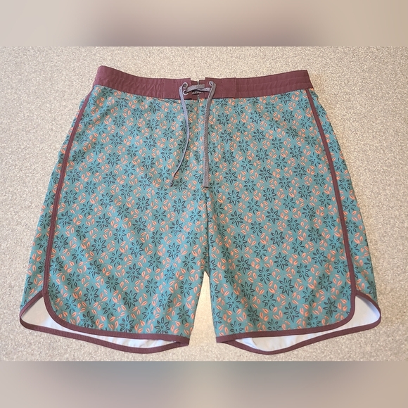 Mens Prana Board Shorts Size 33 - Picture 1 of 5